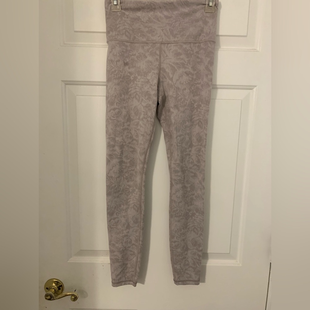 Athleta Elation Textured Tight in Soft Gray